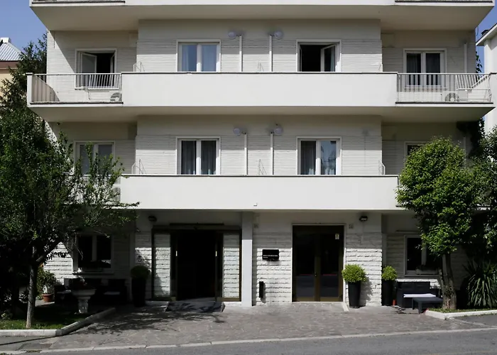 C-Hotels Club House Roma